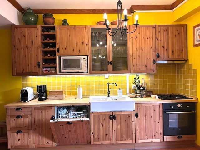 Excellent 4 bedroom flat - Before