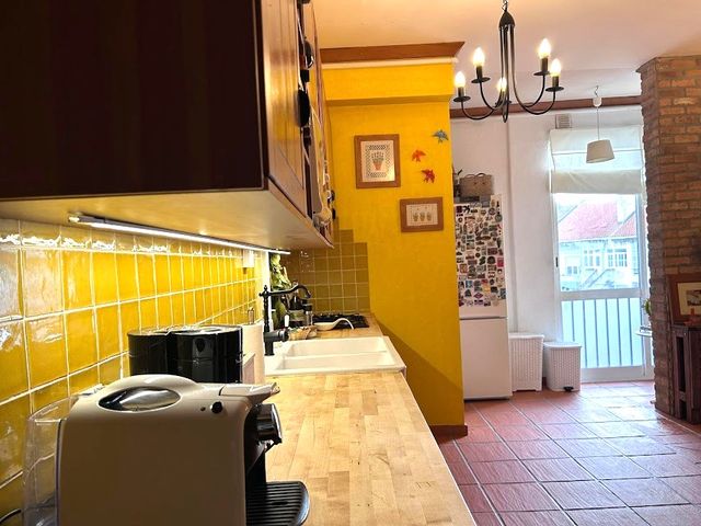 Excellent 4 bedroom flat 5 / 5
