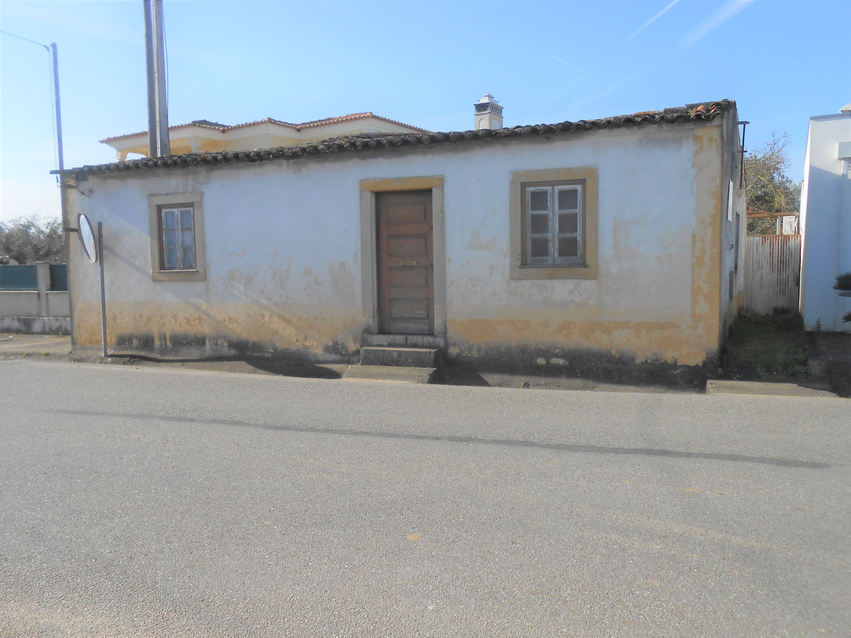 Country house in need of renovation 3 / 5