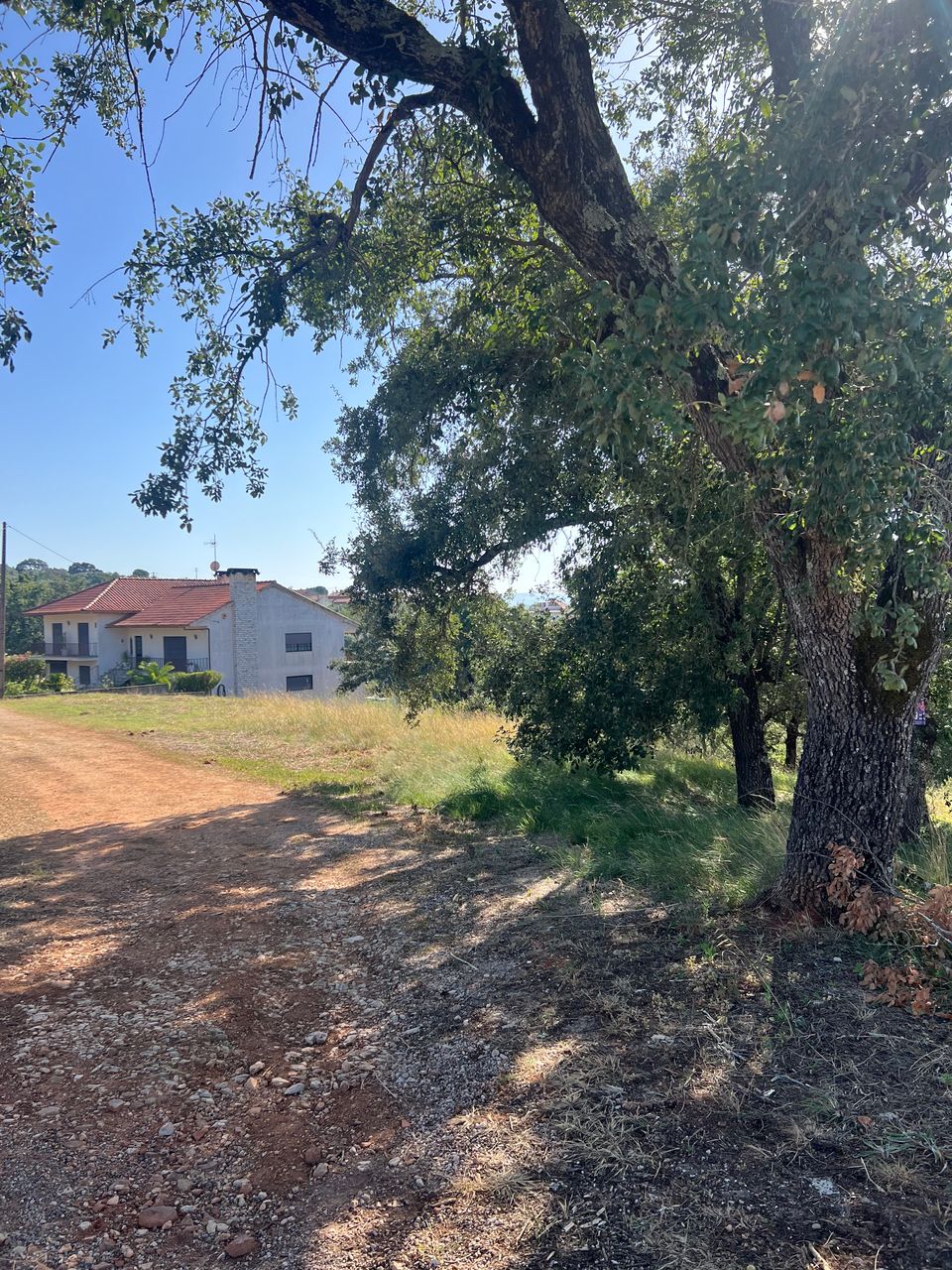 Plot of land near the town, suitable for building! 2 / 5