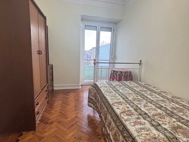 Refurbished 2-bedroom apartment for sale - Before
