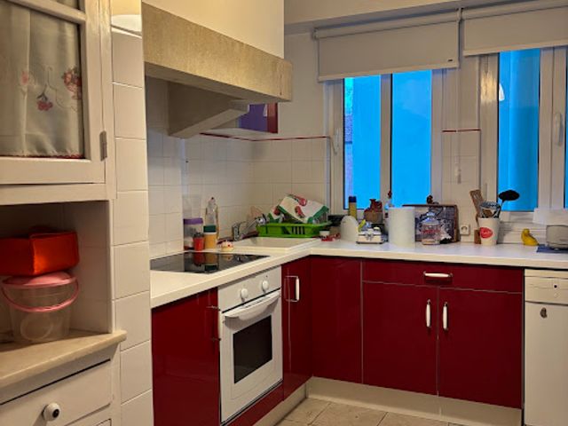 Refurbished 2-bedroom apartment for sale 1 / 5
