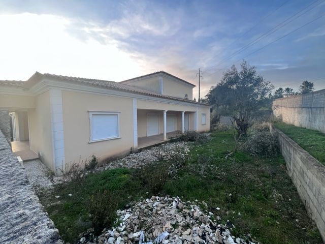 Excellent villa, 6 km from Tomar 1 / 5