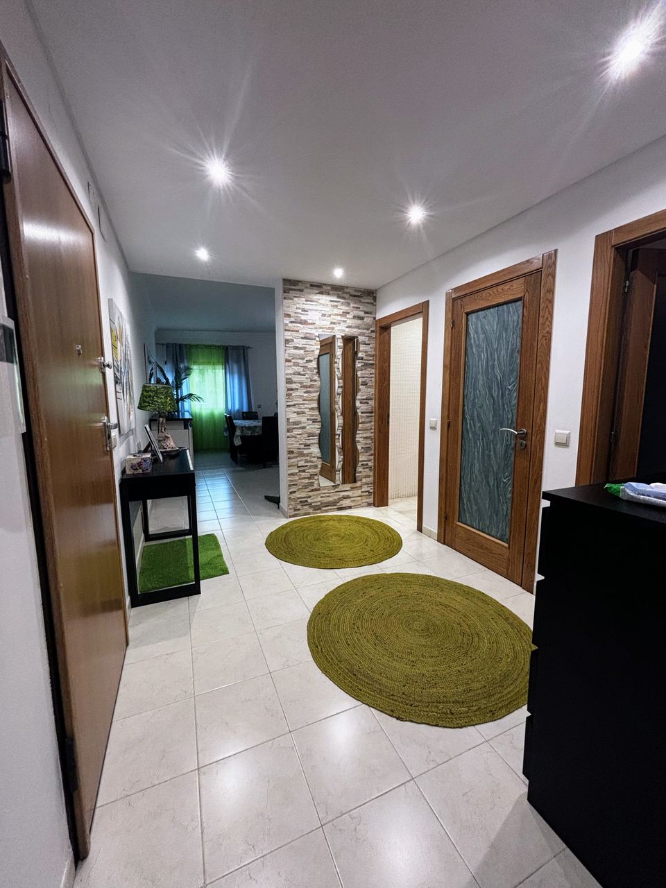 Excellent 2-bedr. apartment with garage 1 / 5