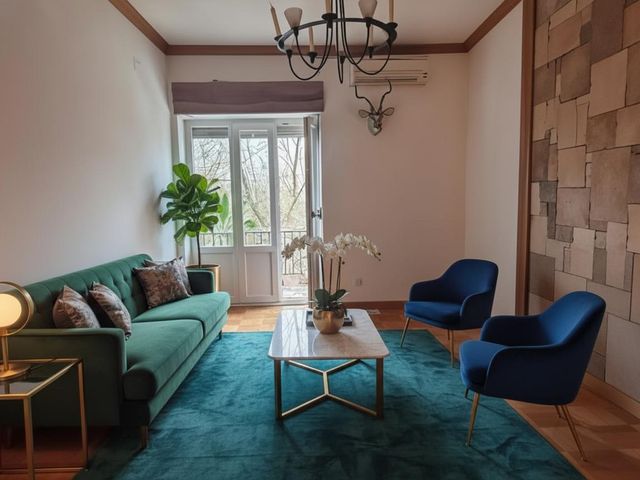 Excellent 4 bedroom flat - After